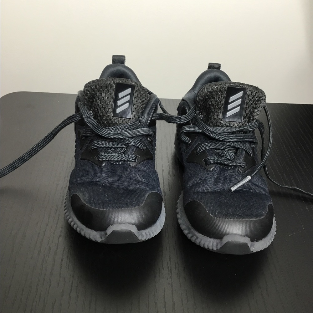 Adidas  Alphabounce Beyond C Black running  Tennis shoes Size 11 kids